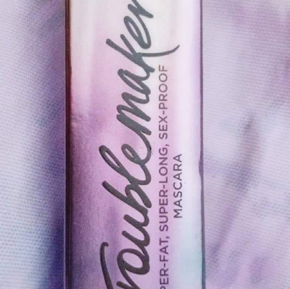 Mascara UD Troublemaker - Picture 4 of 4